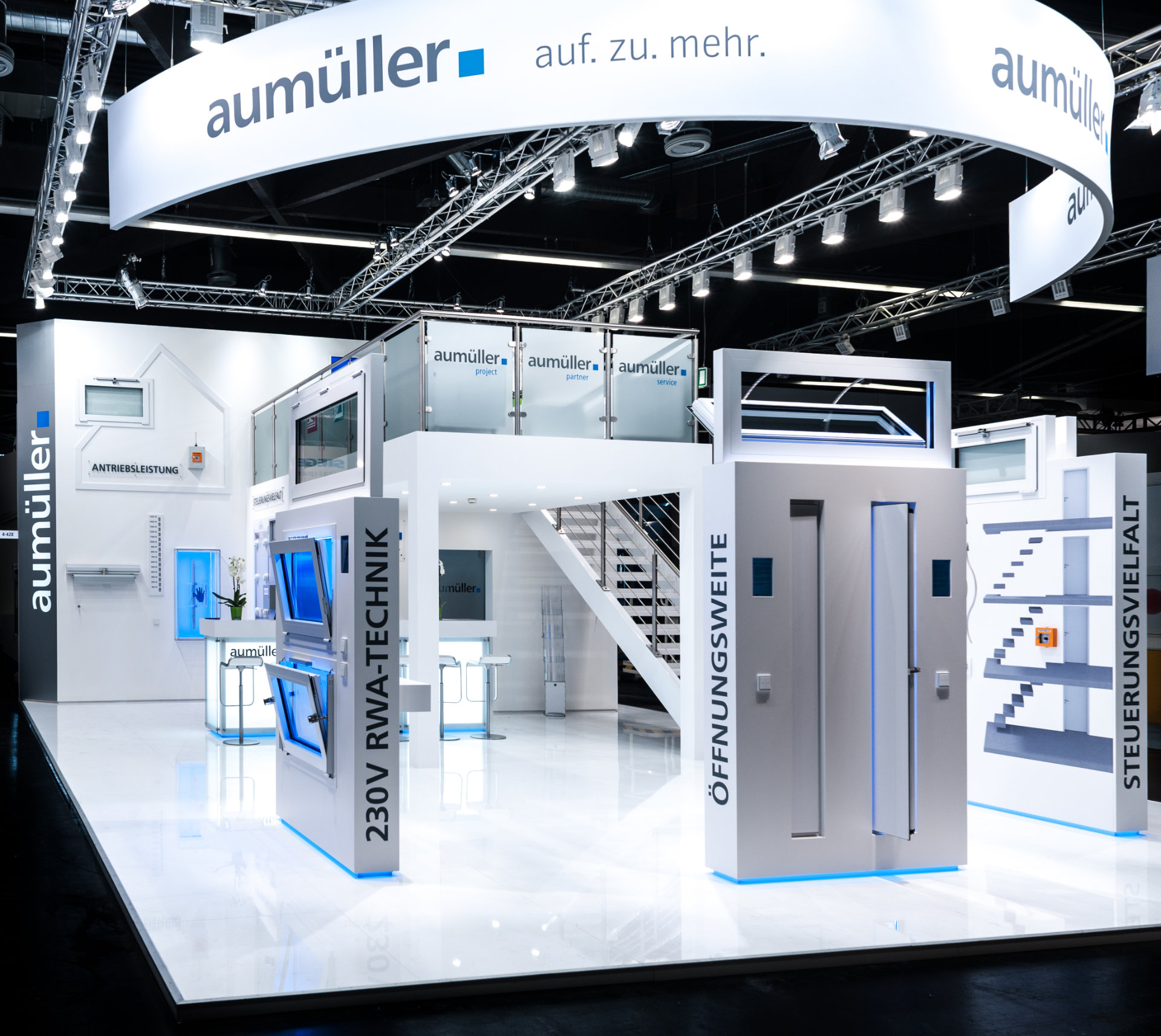 Messestand von Aumüller auf der Fensterbaufrontale